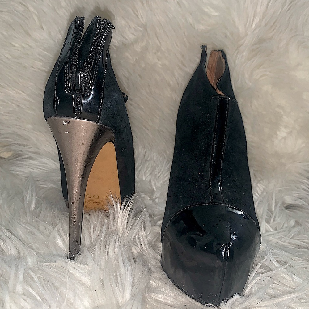 Black & sliver aldo heels
